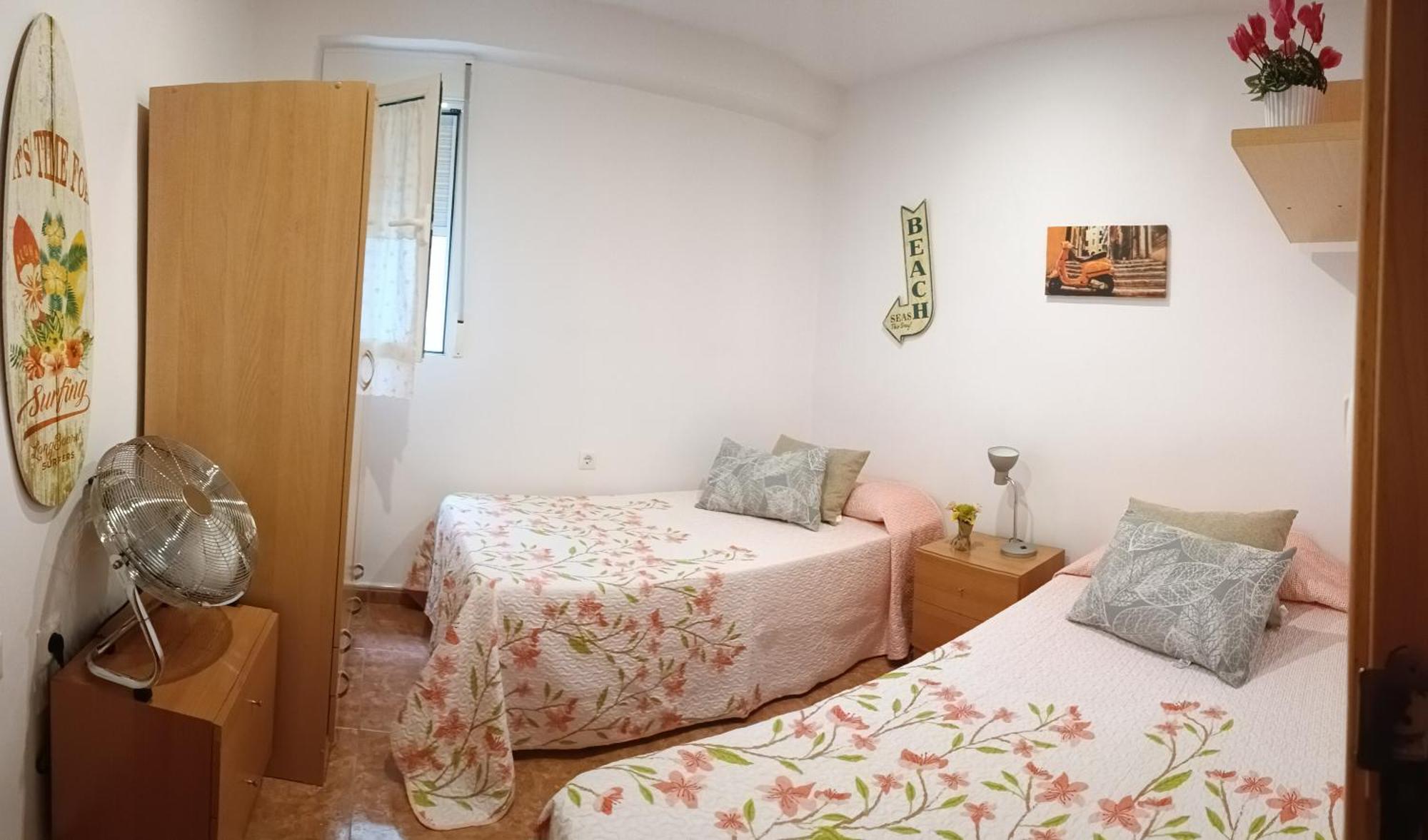 Daoiz, Vivienda Vacacional Para Familias Y Mayores De 25 Anos En El Grao De Gandia 3Ro Sin Ascensor Playa de Gandia Exterior photo
