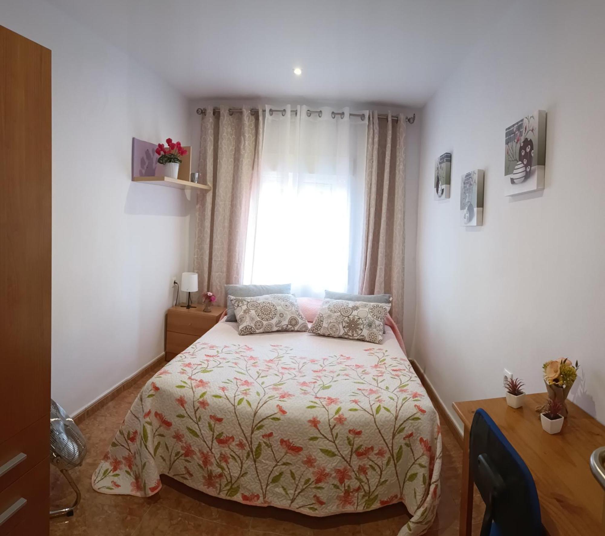 Daoiz, Vivienda Vacacional Para Familias Y Mayores De 25 Anos En El Grao De Gandia 3Ro Sin Ascensor Playa de Gandia Exterior photo